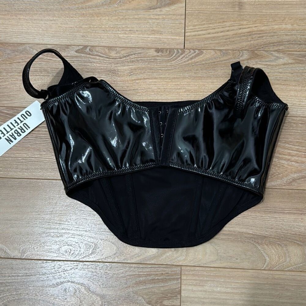 NWT Urban Outfitters Out from under loverstruck patent corset top size small - Picture 4 of 8